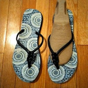 - Vera Bradley "Starry night" navy braided flip-flops